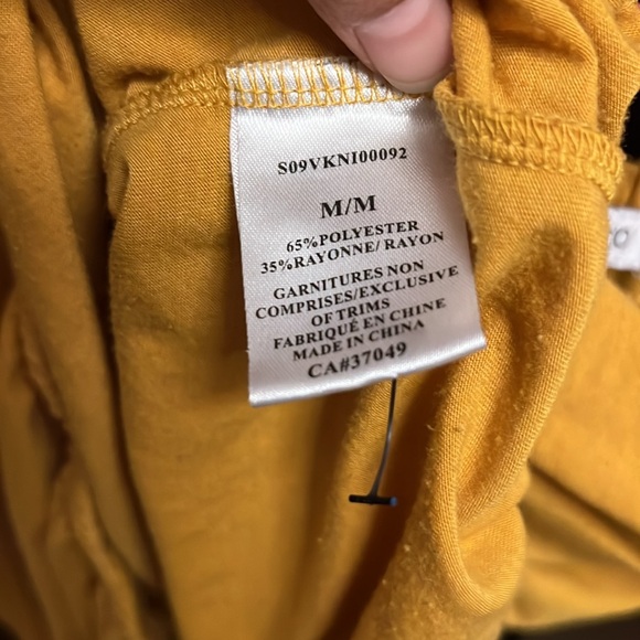 Gorgeous Mustard Yellow San Francisco Top - Picture 3 of 4